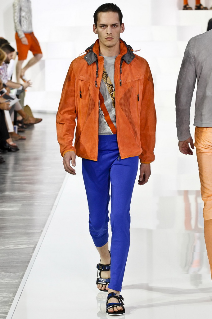 Dirk Bikkemberg 13bDƬ