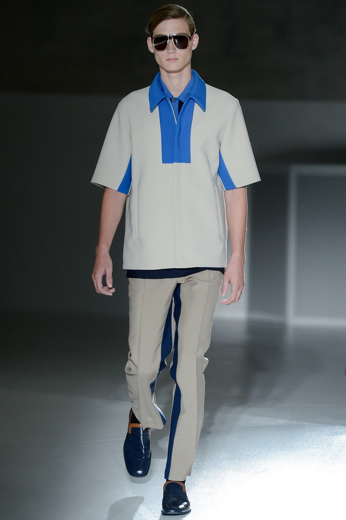 Prada 13bDƬ