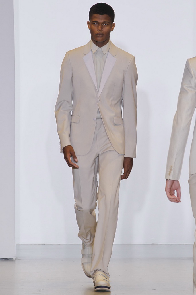Calvin Klein 13bDƬ