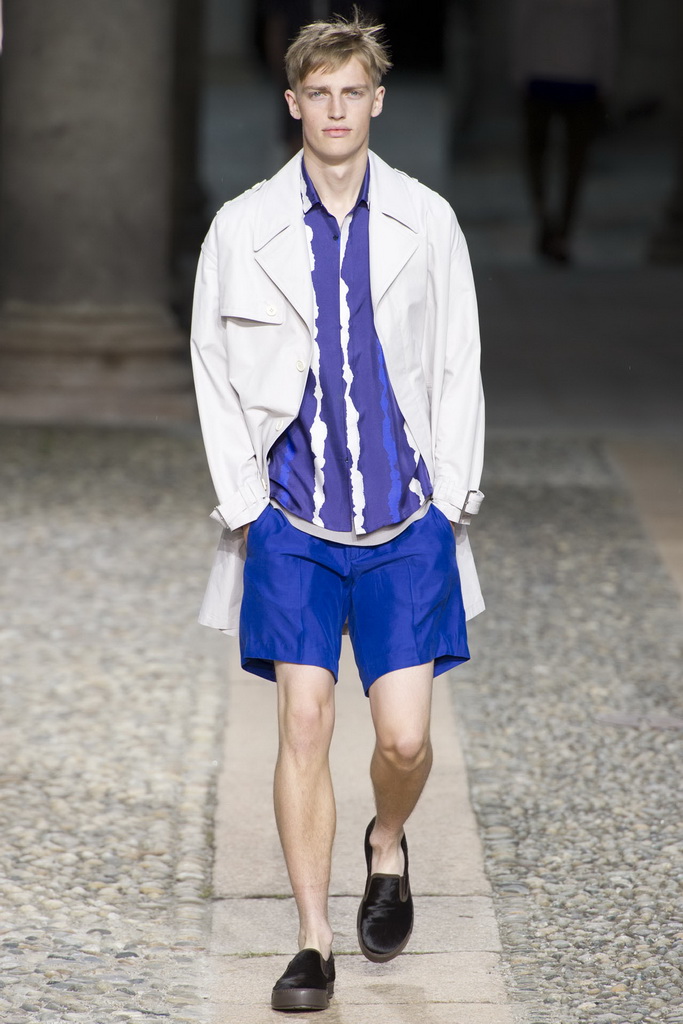 Neil Barrett 13bDƬ