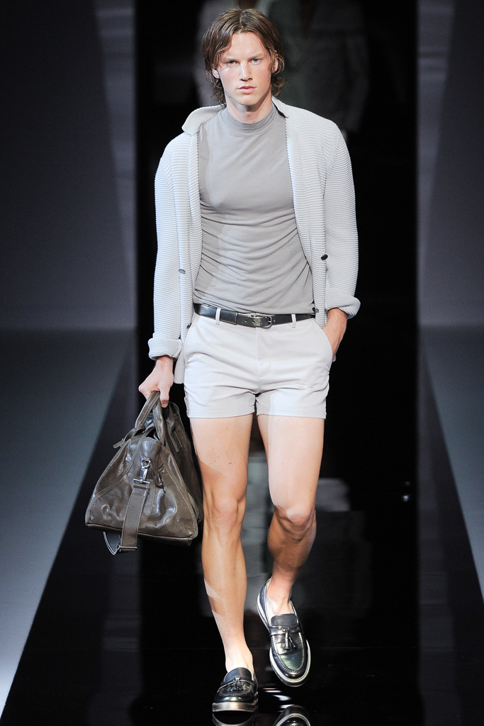 Emporio Armani 13bDƬ