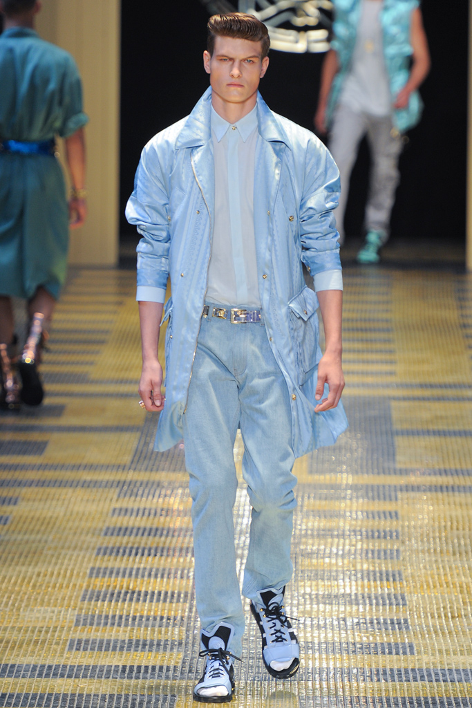 Versace 13bDƬ