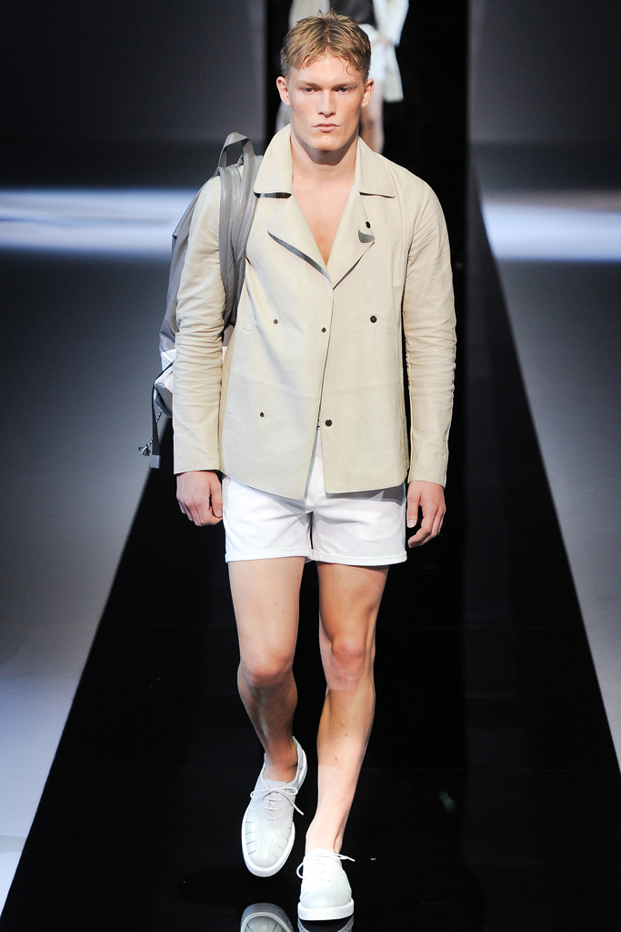 Emporio Armani 13bDƬ
