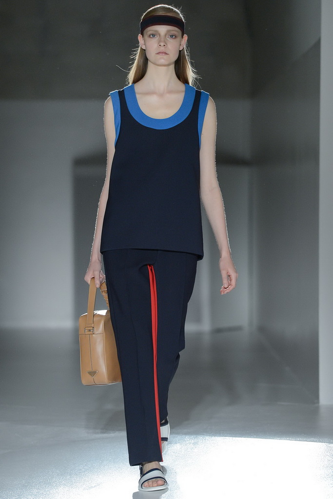 Prada 13bDƬ