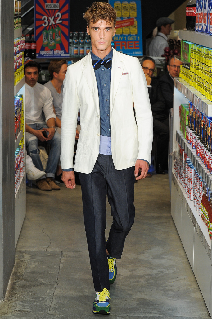 Moschino 13bDƬ