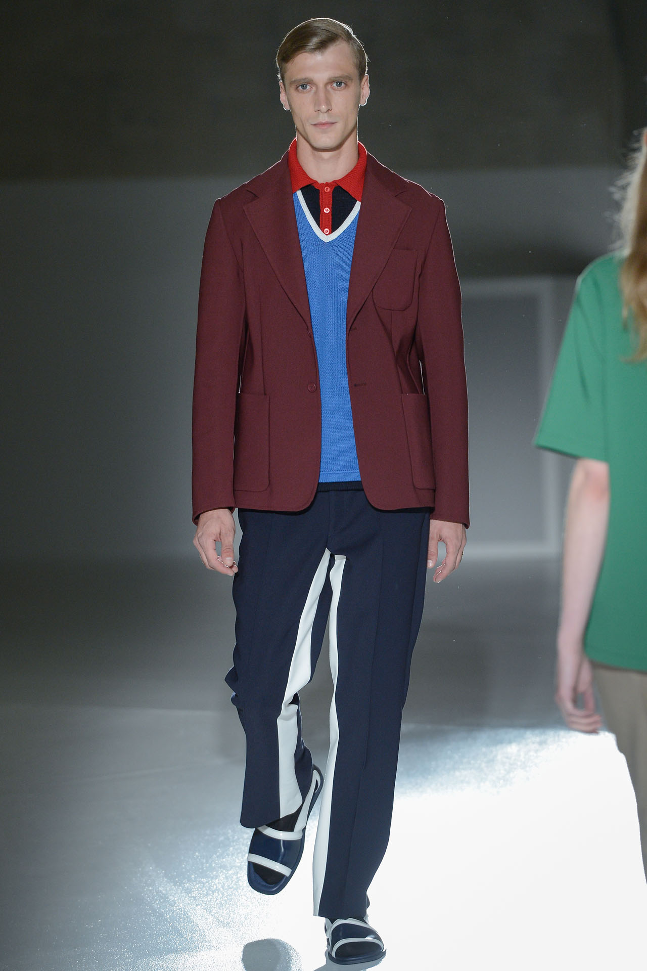 Prada 13bDƬ