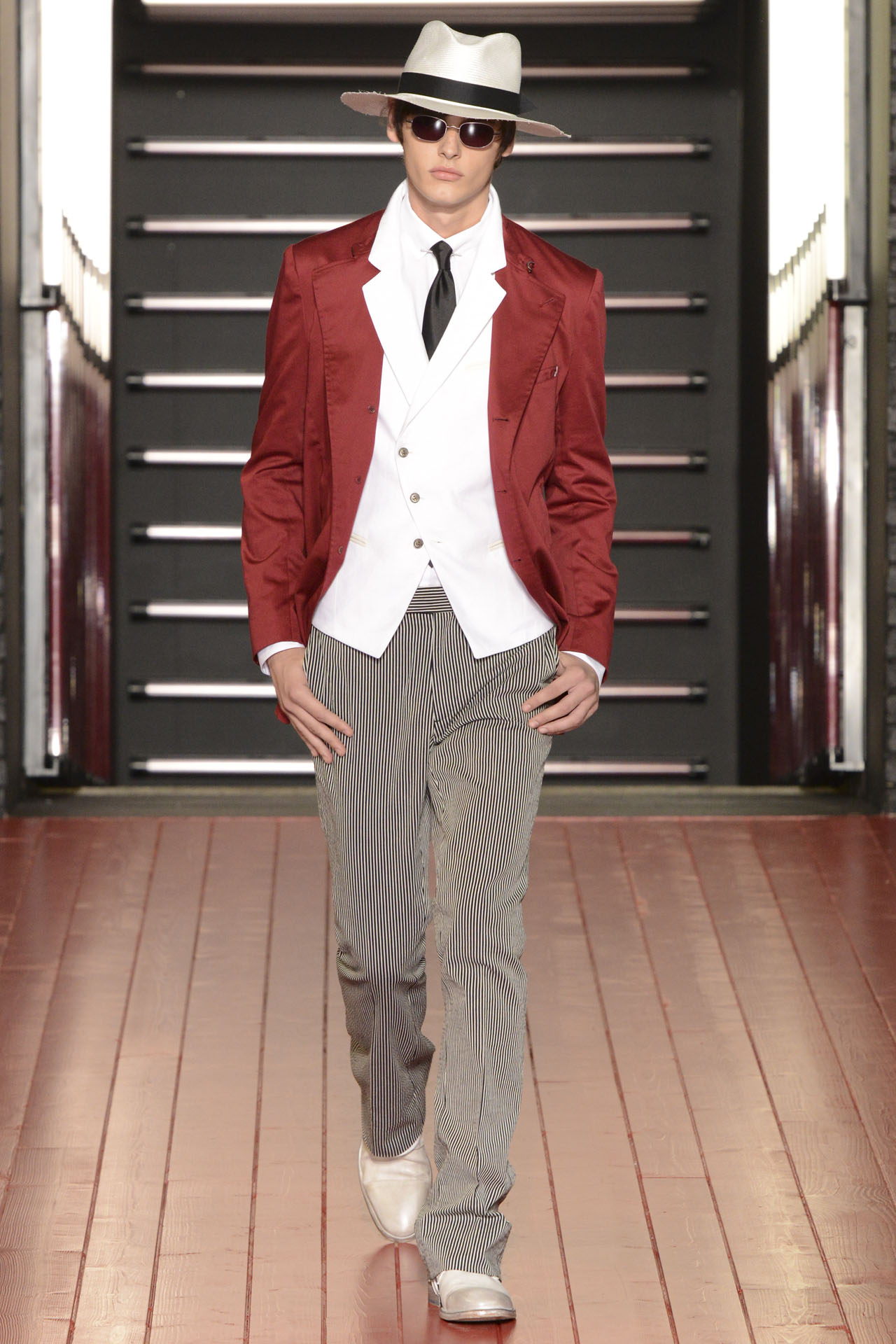 John Varvatos 13bDƬ