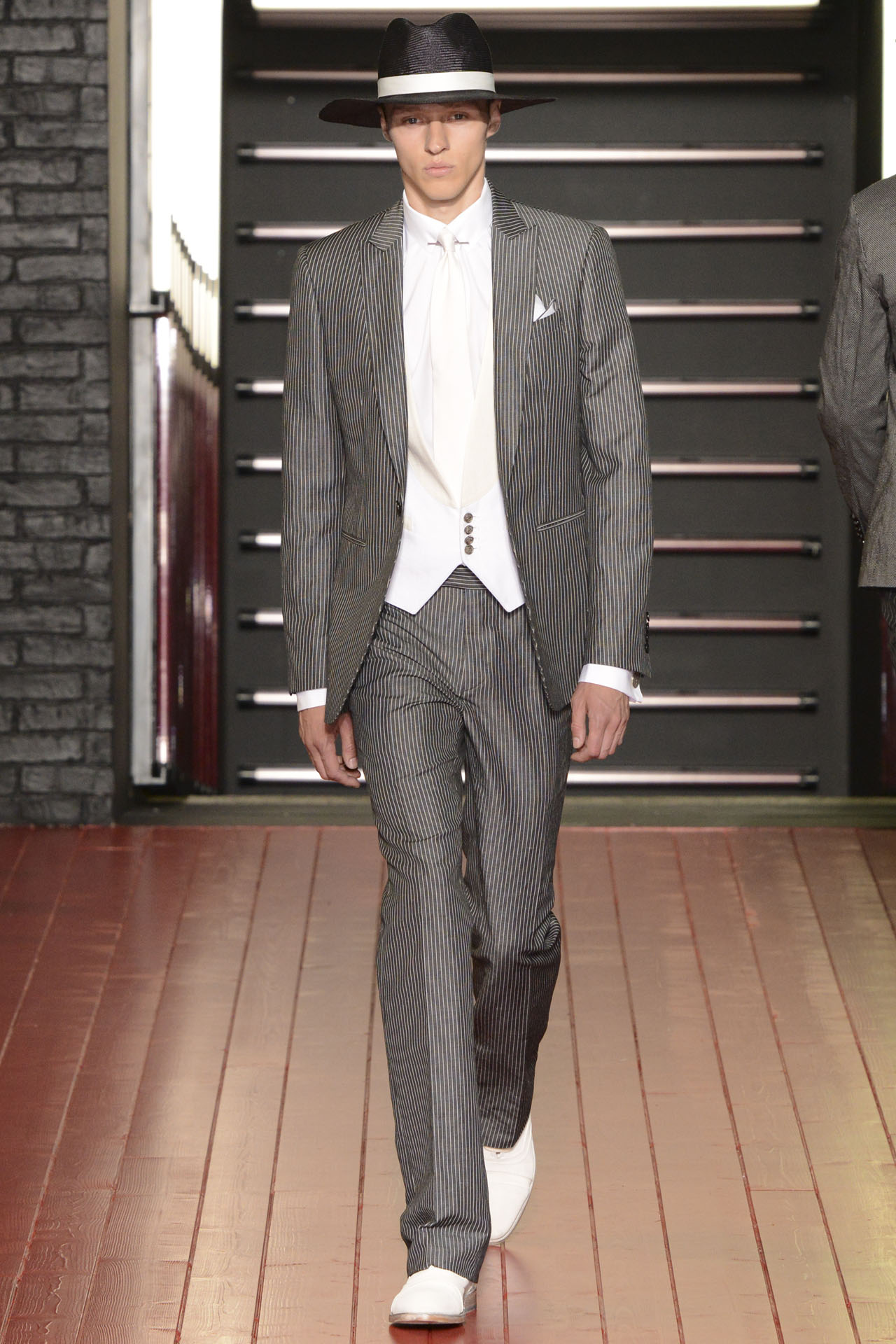 John Varvatos 13bDƬ