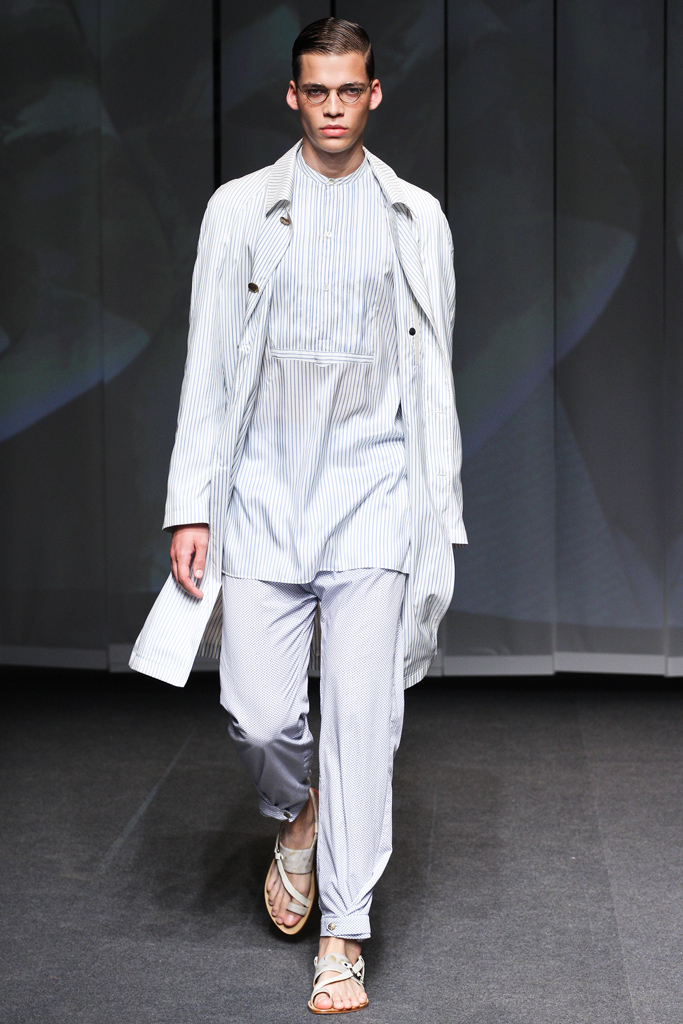 Etro 13bDƬ