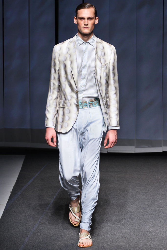 Etro 13bDƬ