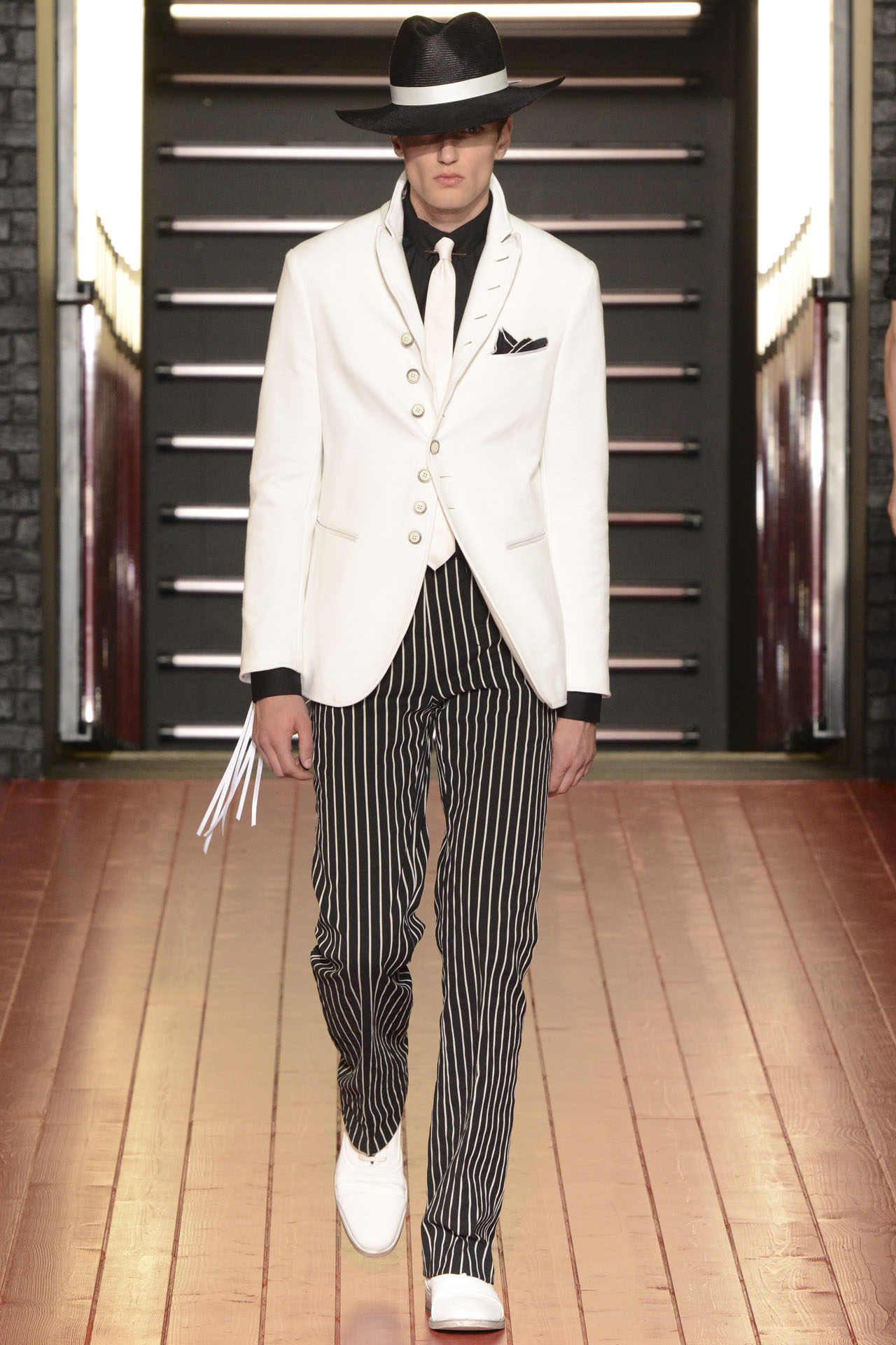John Varvatos 13bDƬ