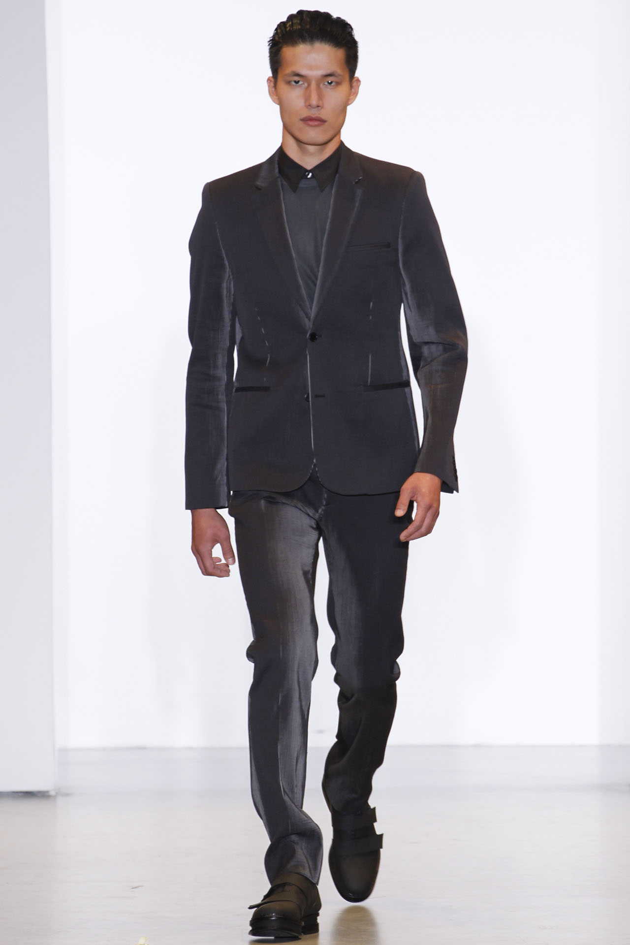 Calvin Klein 13bDƬ
