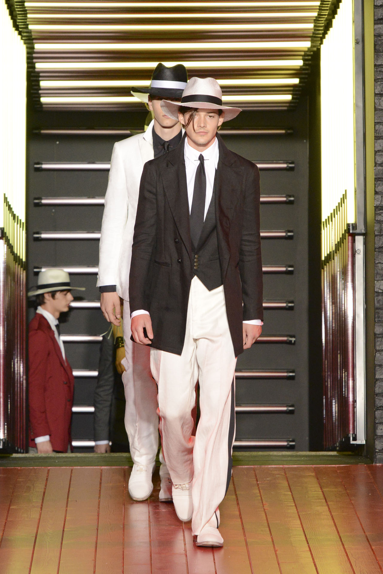 John Varvatos 13bDƬ