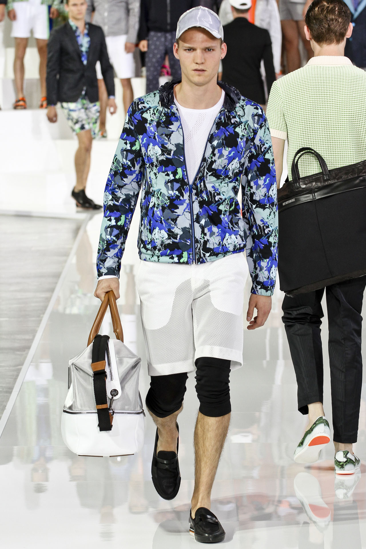 Dirk Bikkemberg 13bDƬ