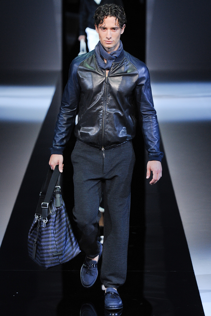 Emporio Armani 13bDƬ