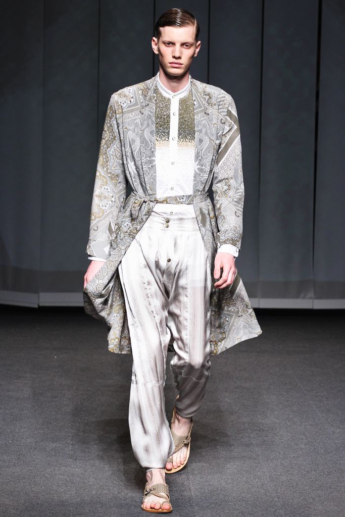 Etro 13bDƬ