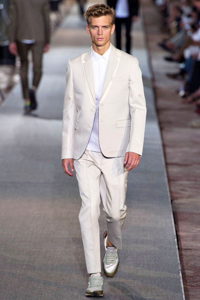 Valentino 13bDƬ