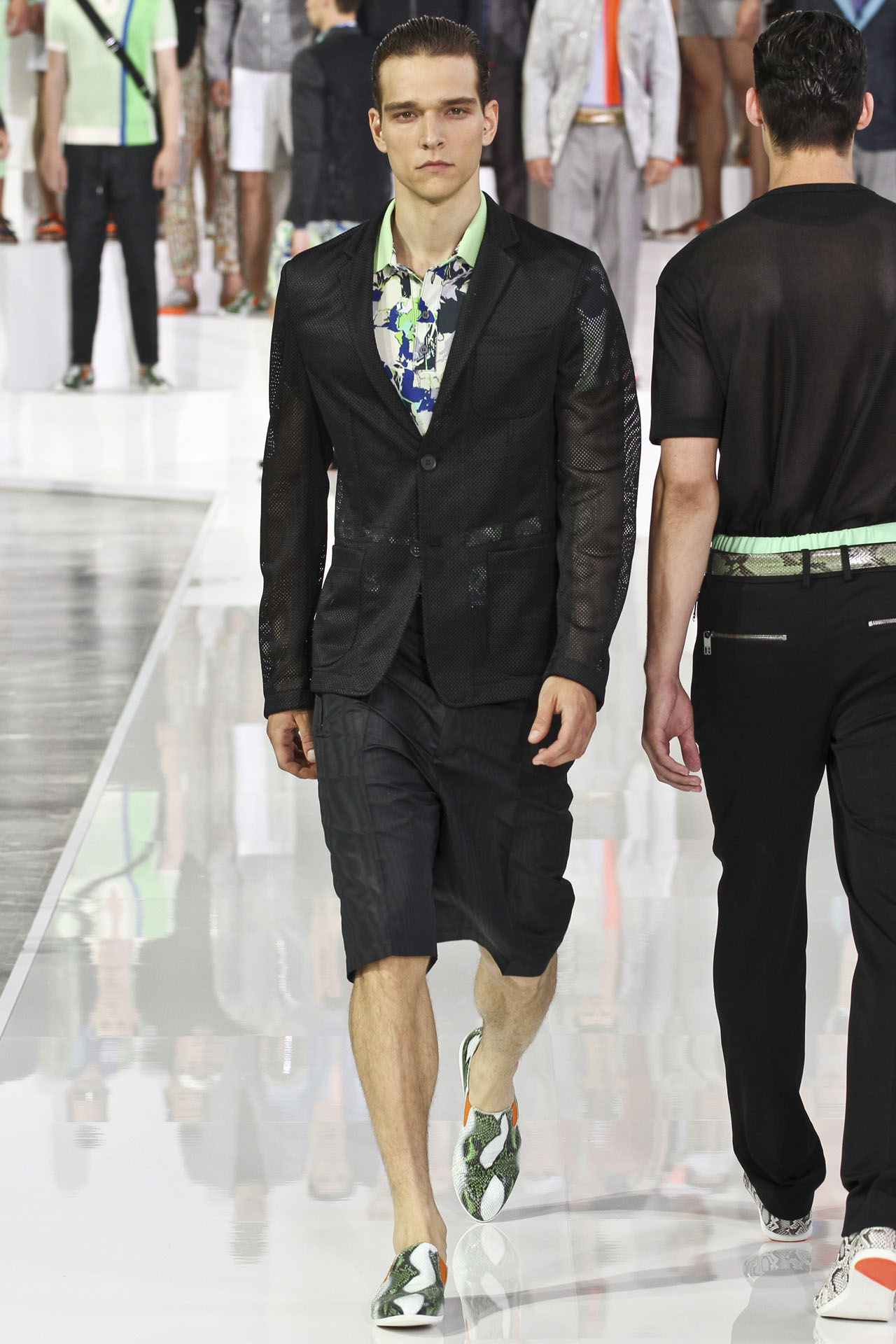 Dirk Bikkemberg 13bDƬ