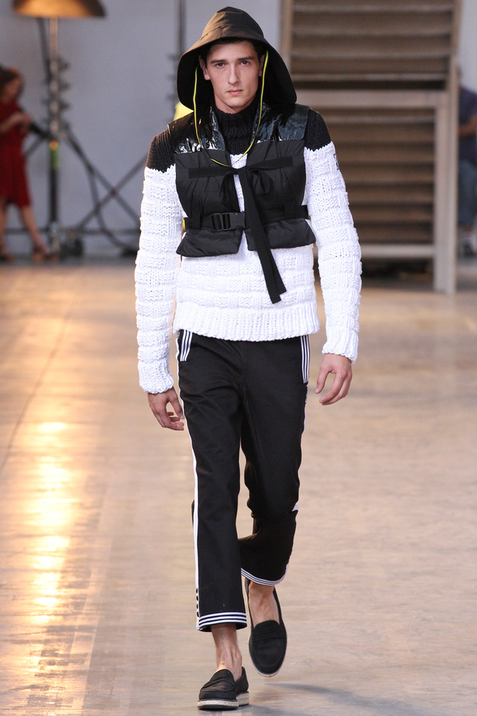 Moncler Gamme Bleu 13bDƬ
