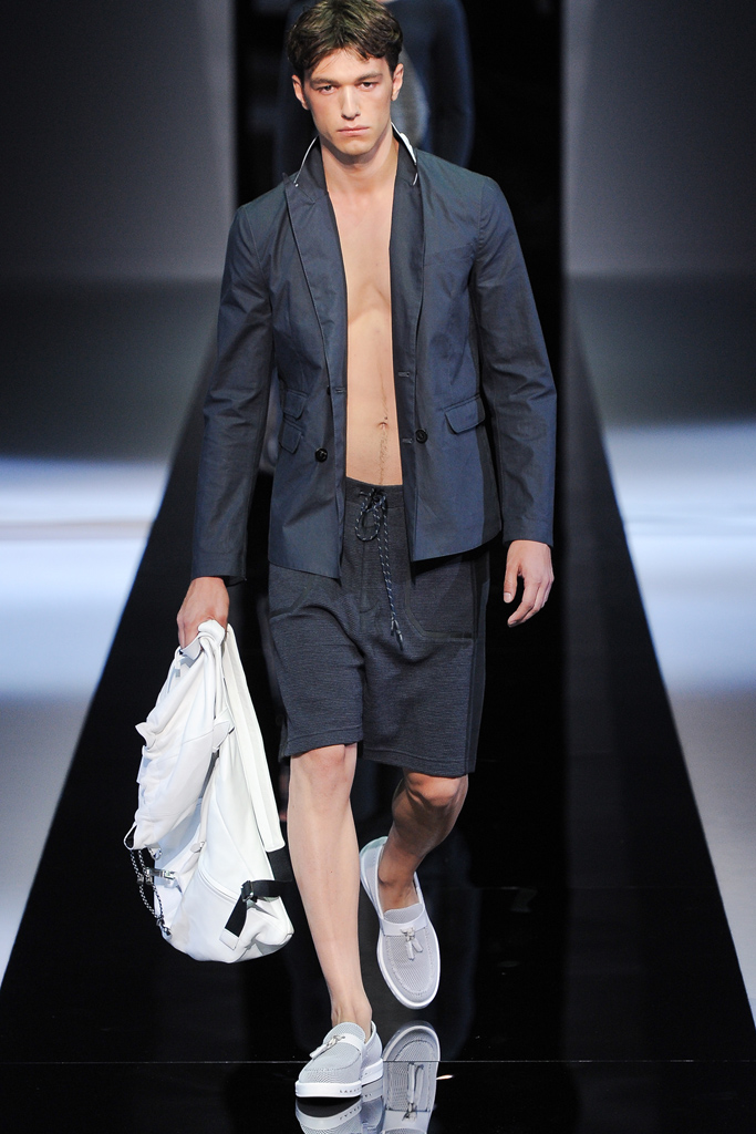 Emporio Armani 13bDƬ