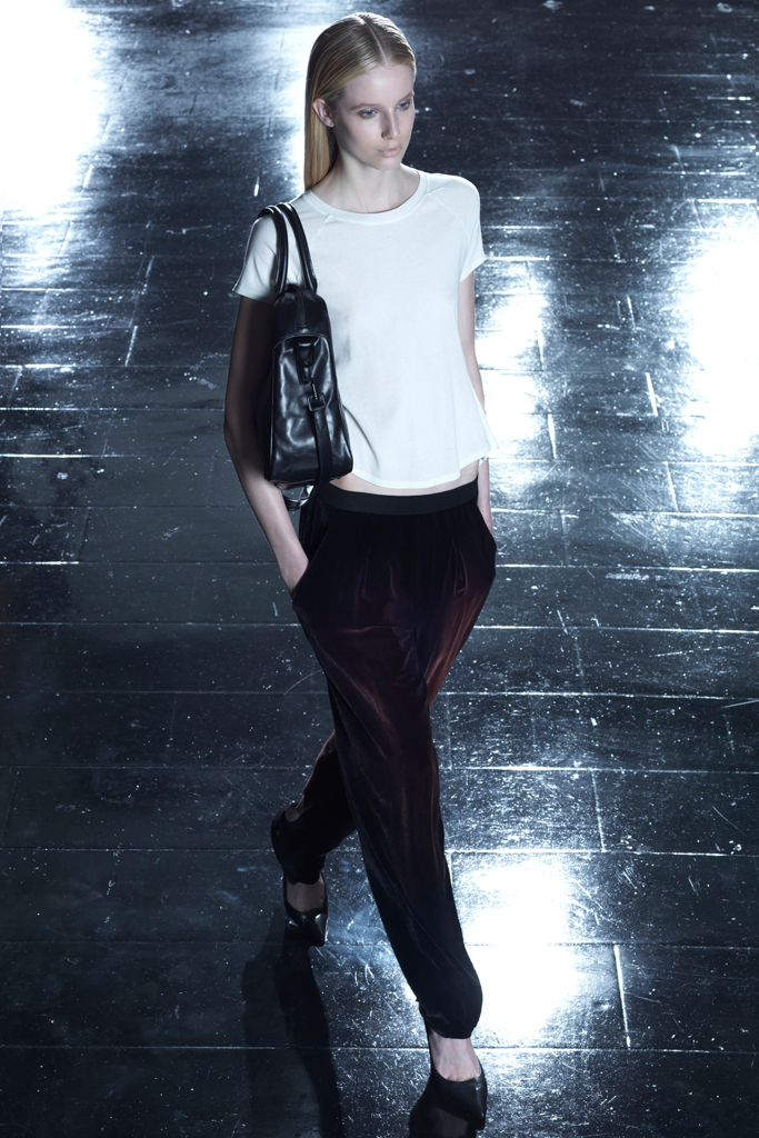 Theyskens Theory 13紺DƬ