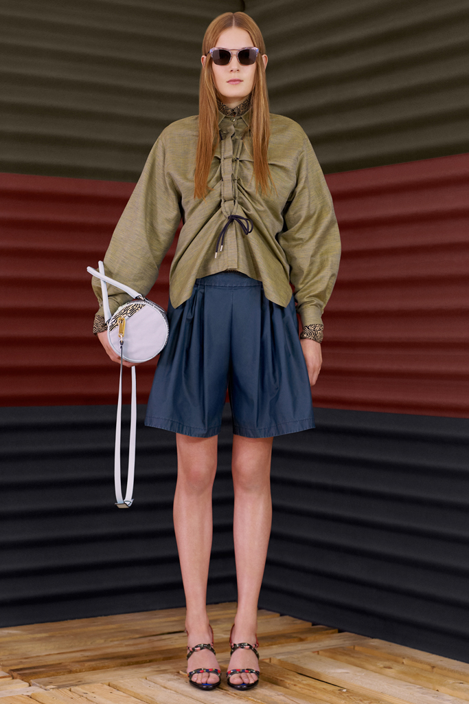 Kenzo 13紺DƬ