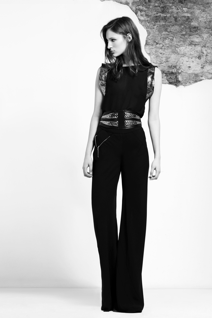 Willow 13紺DƬ