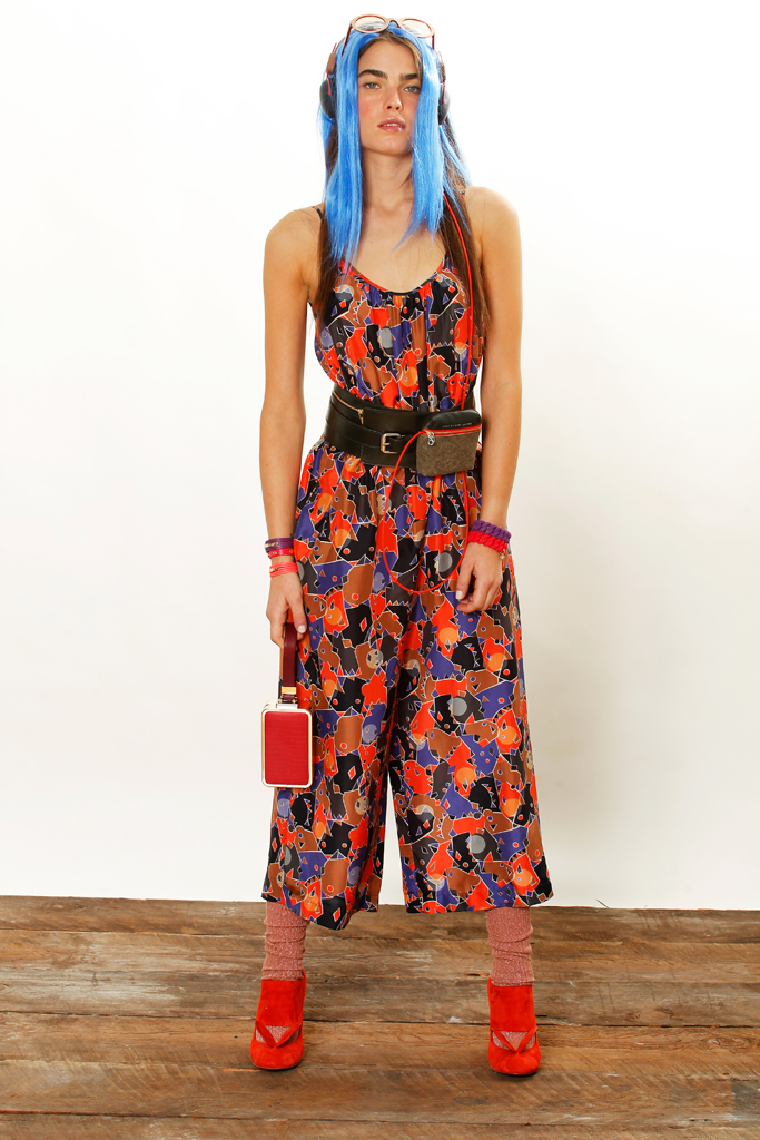 Marc by Marc Jacobs 13紺DƬ