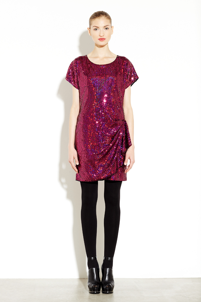 DKNY 13紺DƬ
