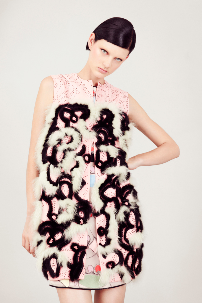 Fendi 13紺DƬ