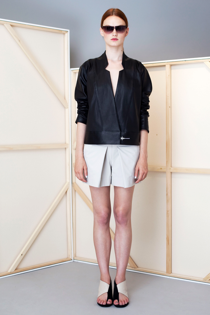 Zero + Maria Cornejo 13紺DƬ