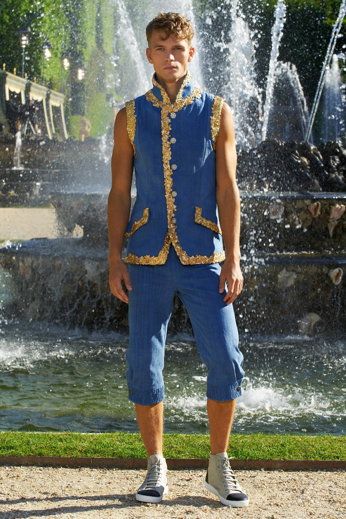 Chanel 13紺DƬ