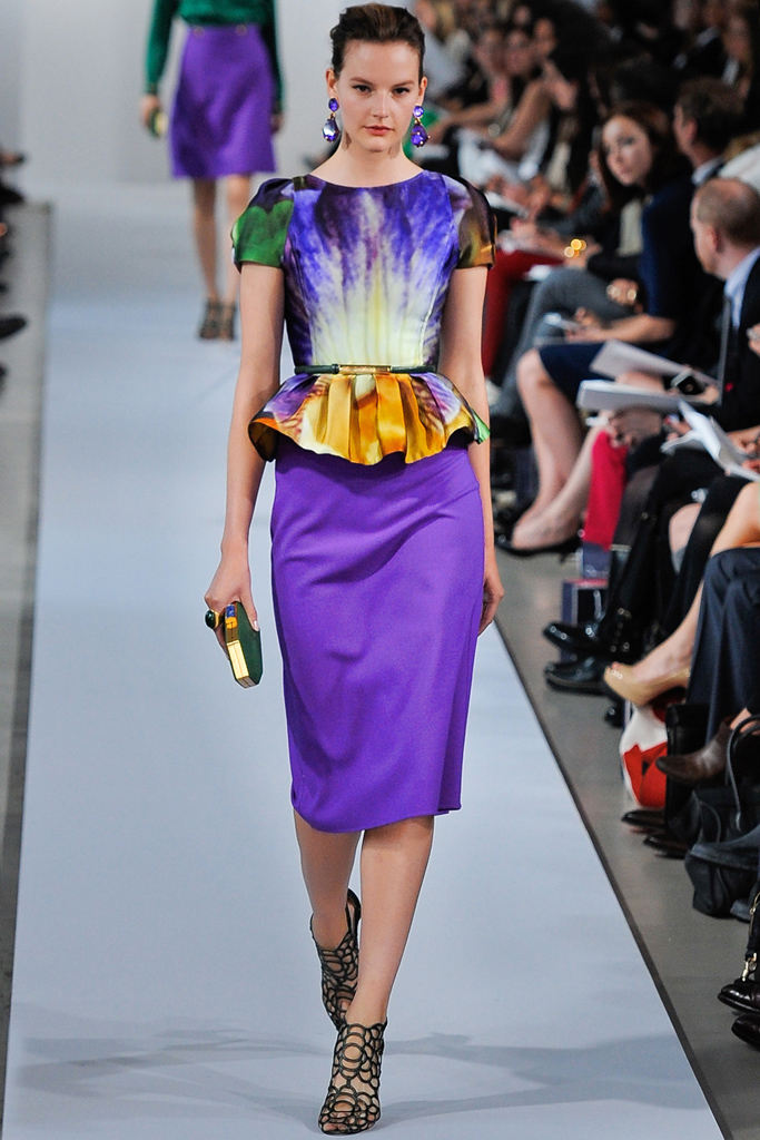 Oscar de la Renta 13紺DƬ