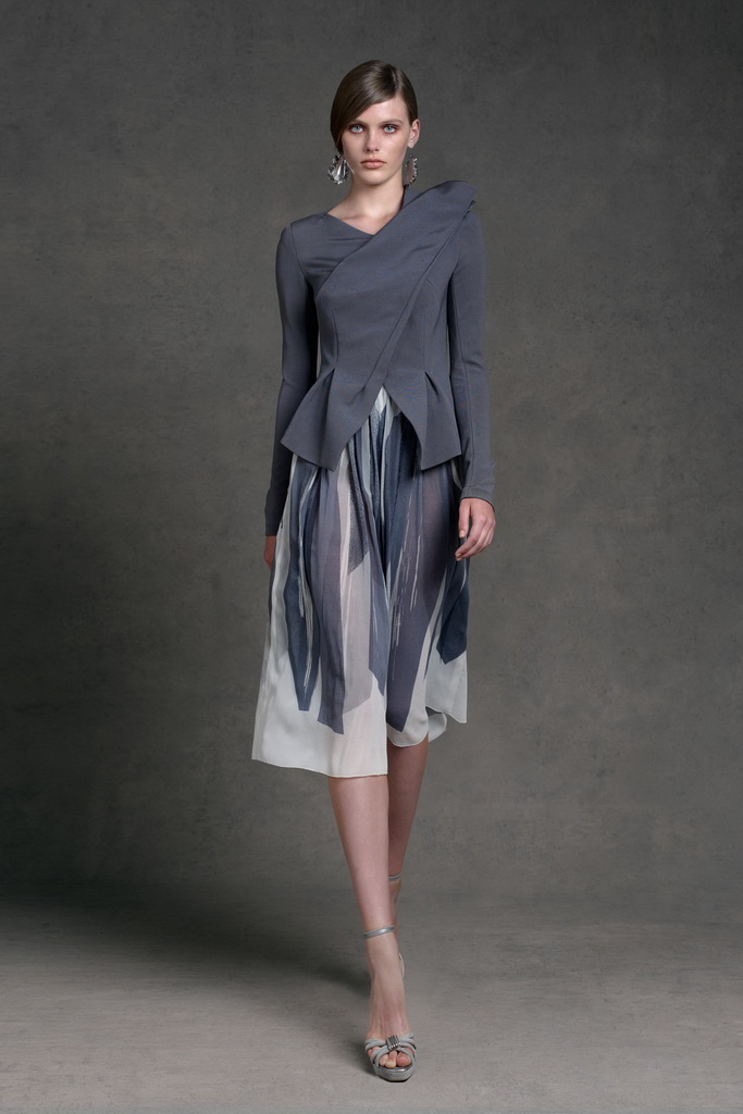 Donna Karan 13紺DƬ