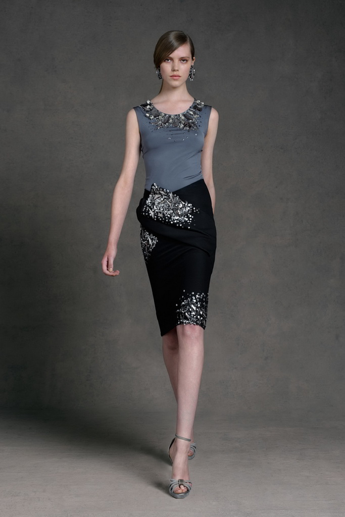 Donna Karan 13紺DƬ