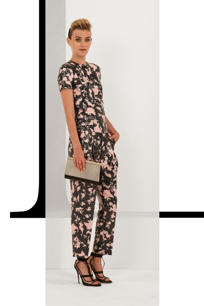 DVF 13紺DƬ