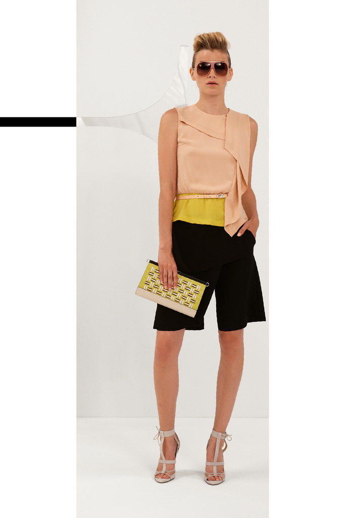 DVF 13紺DƬ