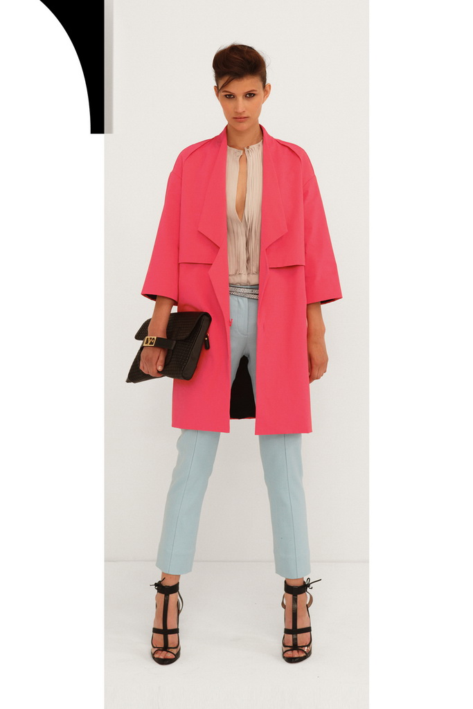 DVF 13紺DƬ