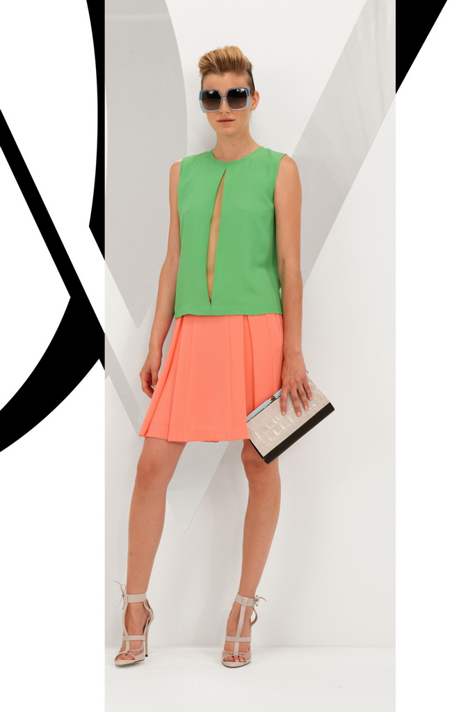 DVF 13紺DƬ