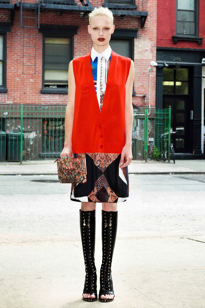 Givenchy 13紺DƬ