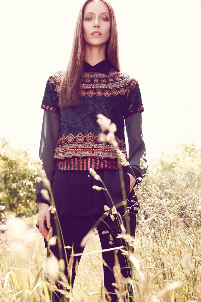 Nicole Miller 2012ﶬVDƬ