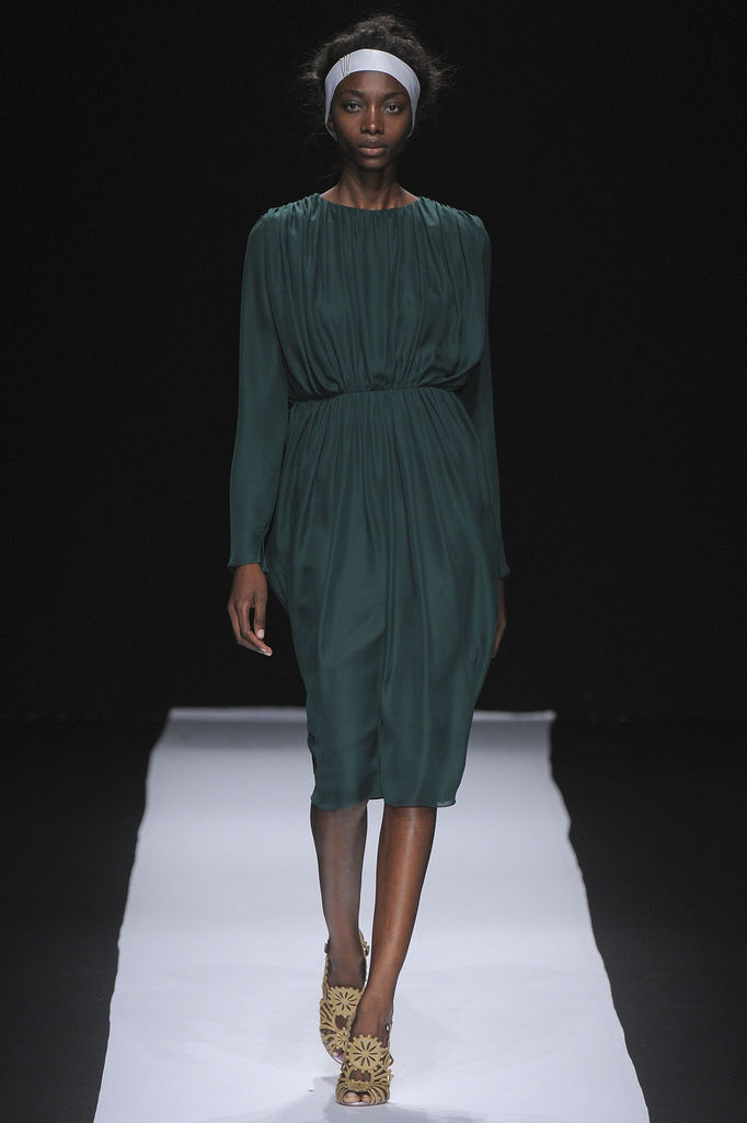 Chadwick Bell 2013DƬ