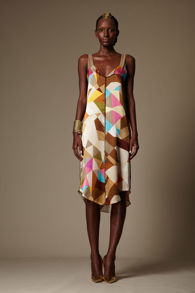 Tribune Standard 2013DƬ