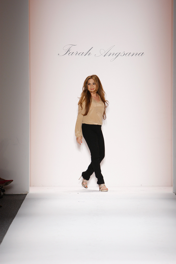 Farah Angsana 2013(chng)DƬ