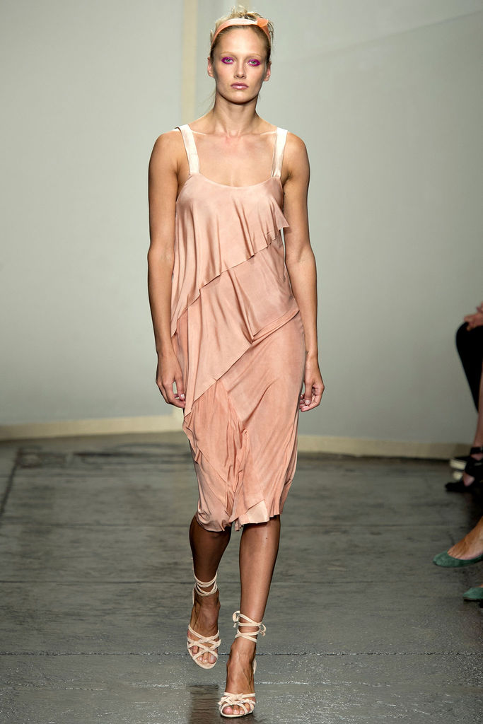 Donna Karan 2013DƬ