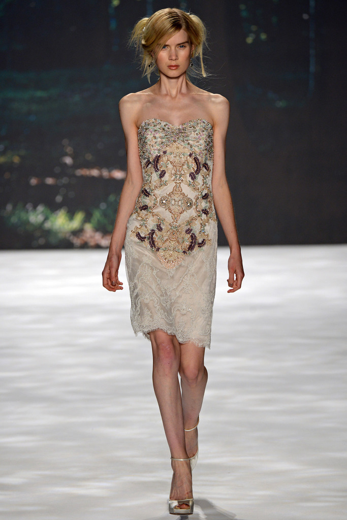 Badgley Mischka 2013(chng)DƬ