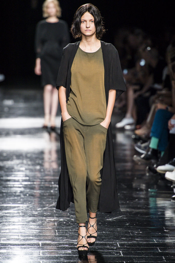 Theyskens Theory 2013DƬ