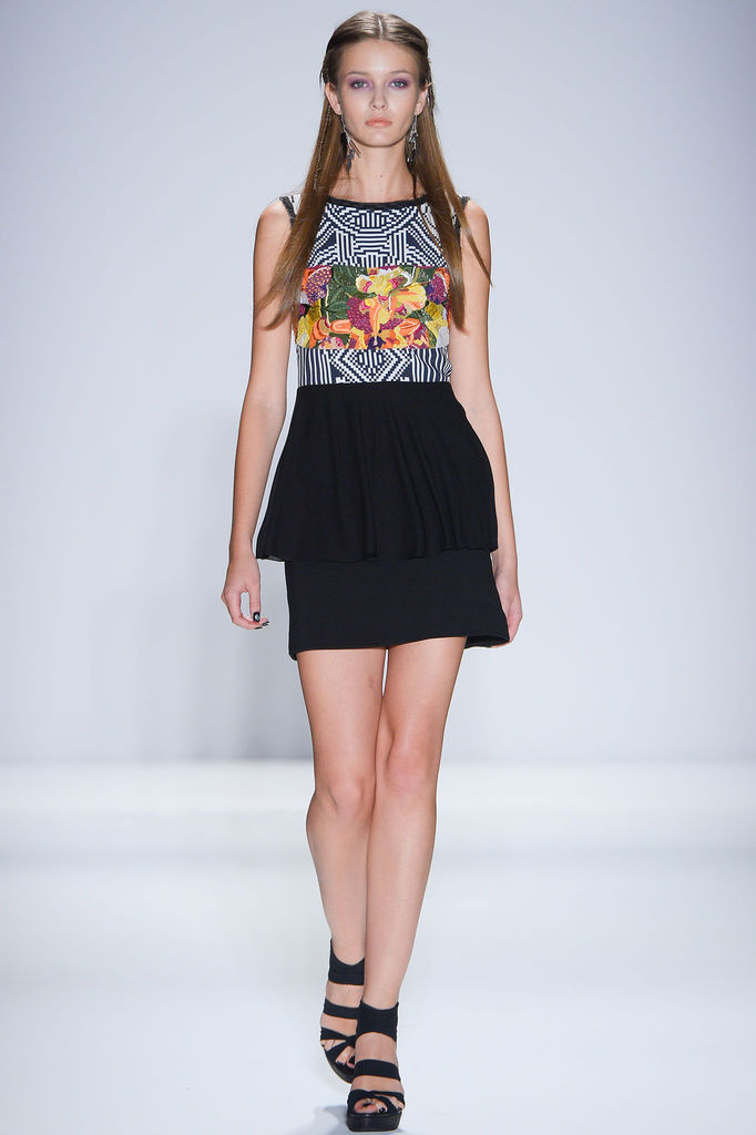 Nicole Miller 2013DƬ