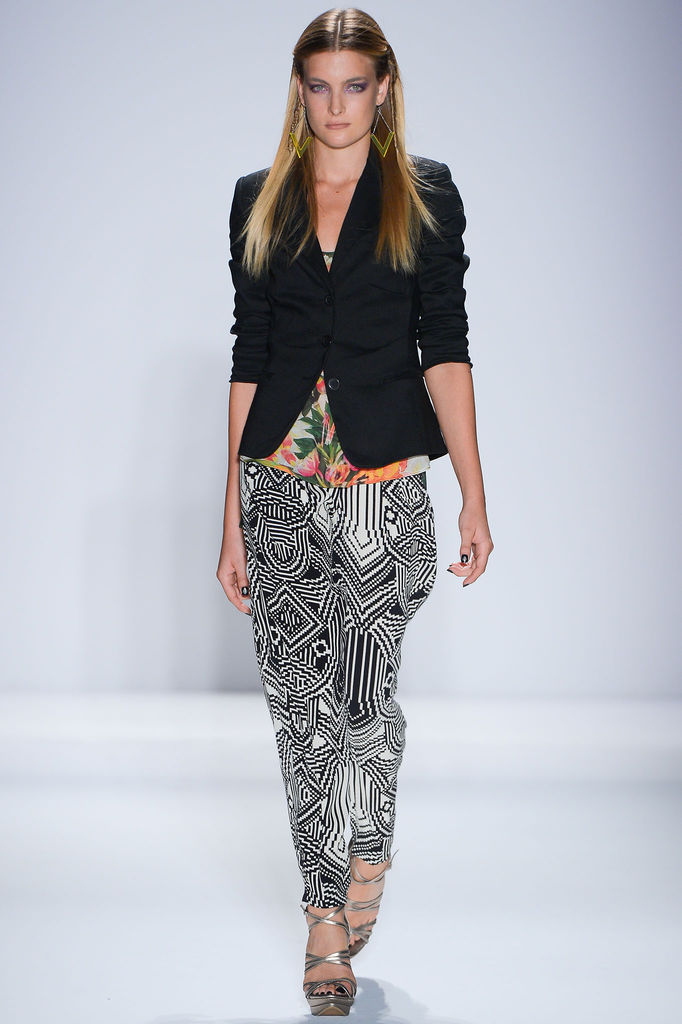 Nicole Miller 2013DƬ