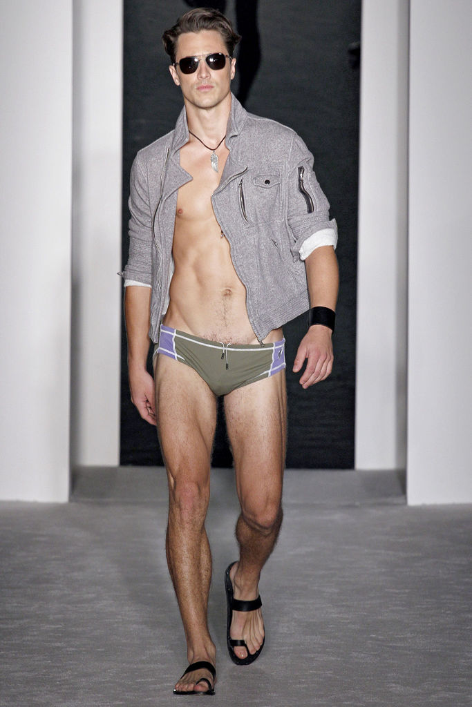 Michael Bastian 2013DƬ